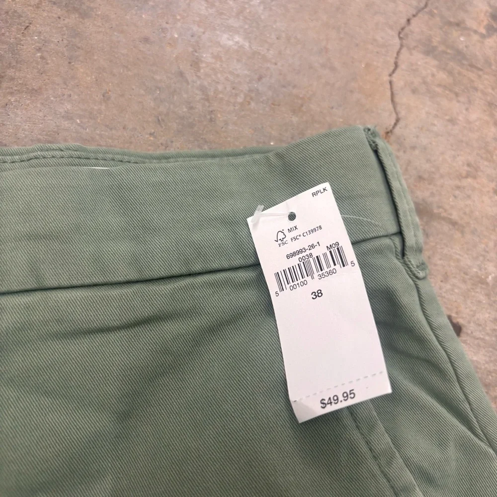 Gap Men’s 8" Essential Modern Chino Shorts Bundle Mens 38 Gray Navy Olive - Picture 4 of 13